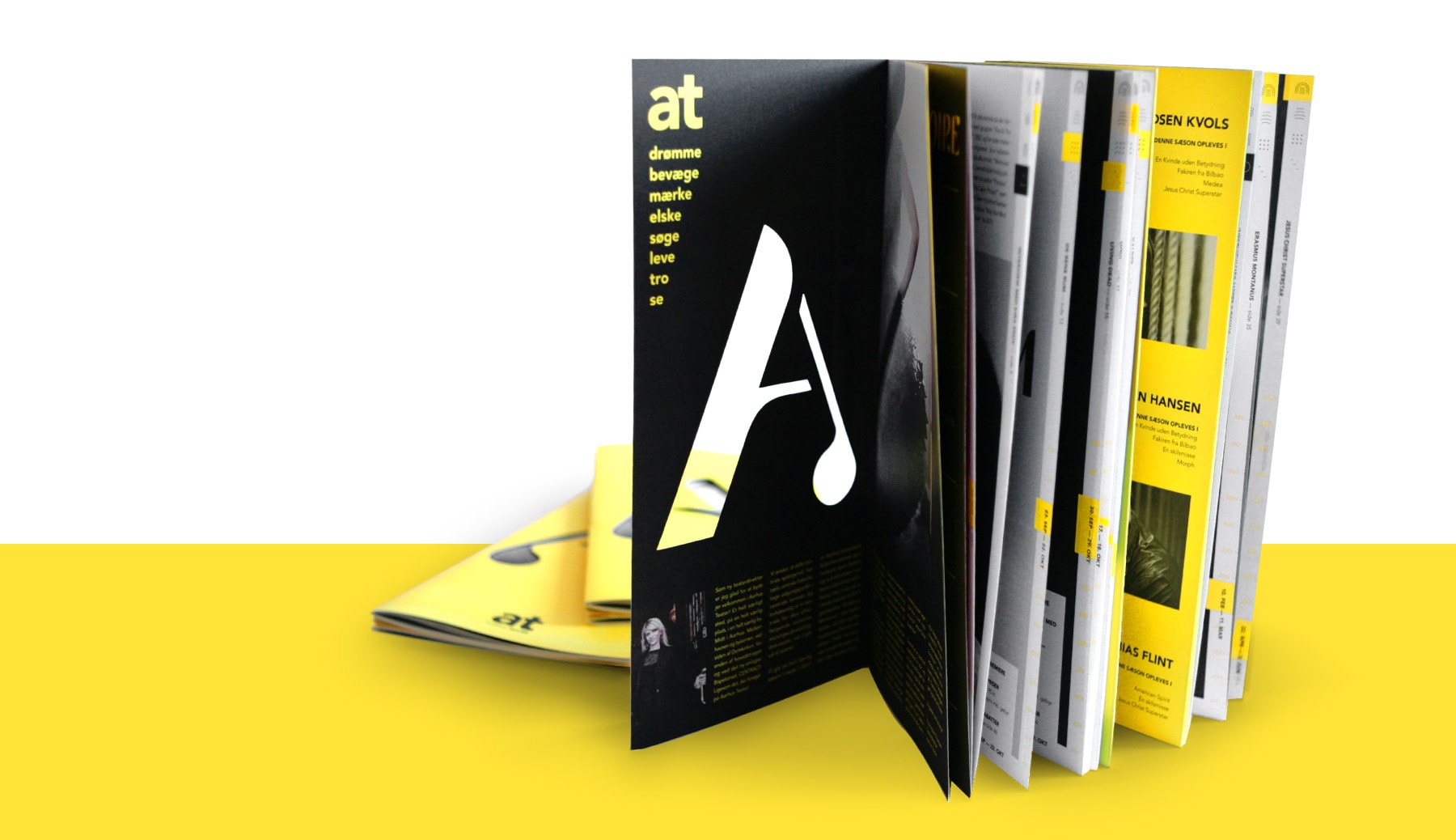 Skrifttypen AT Theatrum giver Aarhus Teater er tydeligt udtryk på tværs af deres mange forestillinger  