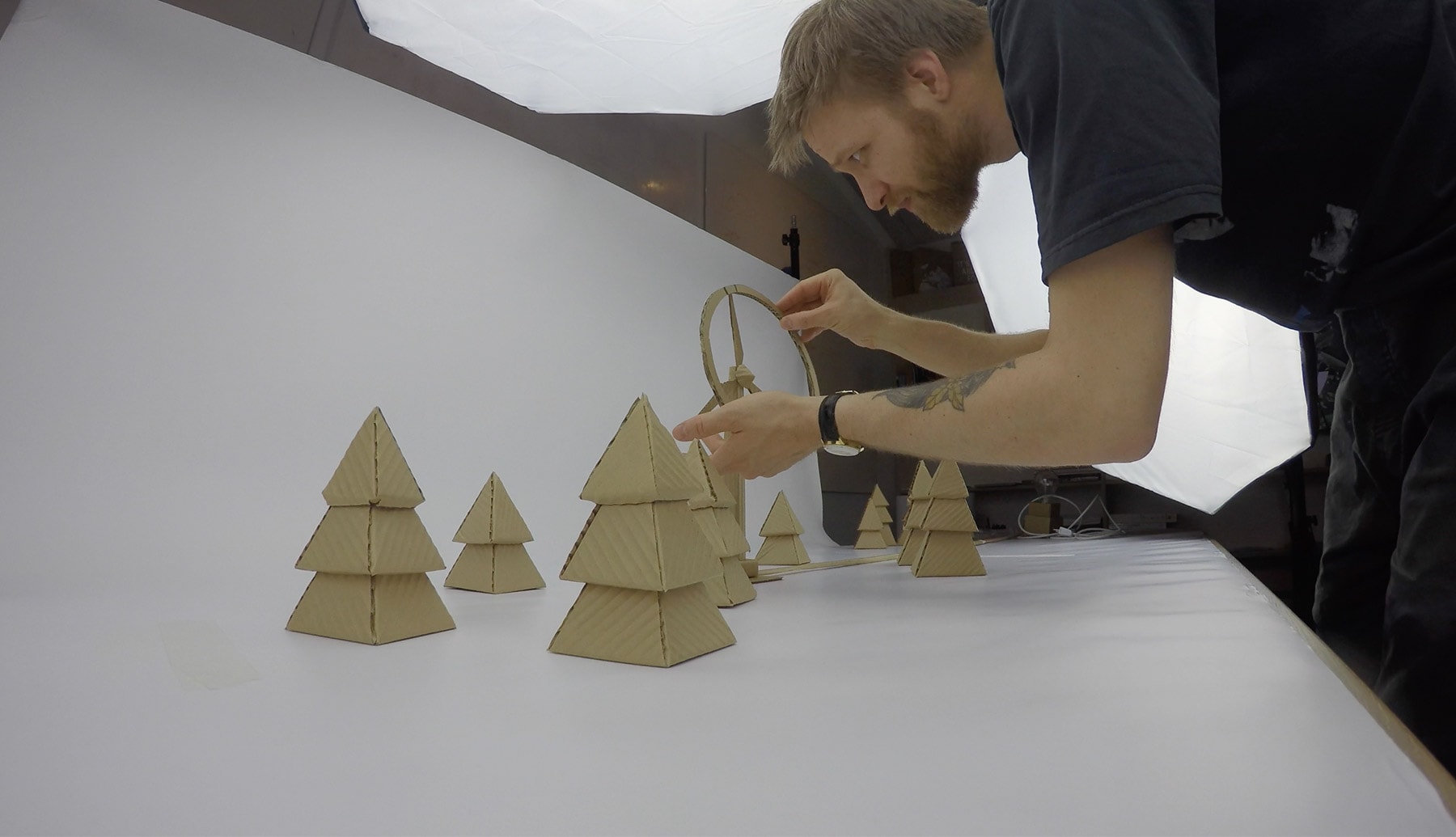 Se hvordan det så ud, da Creative ZOO skød AURA Energis 'Ganske Enkelt' video