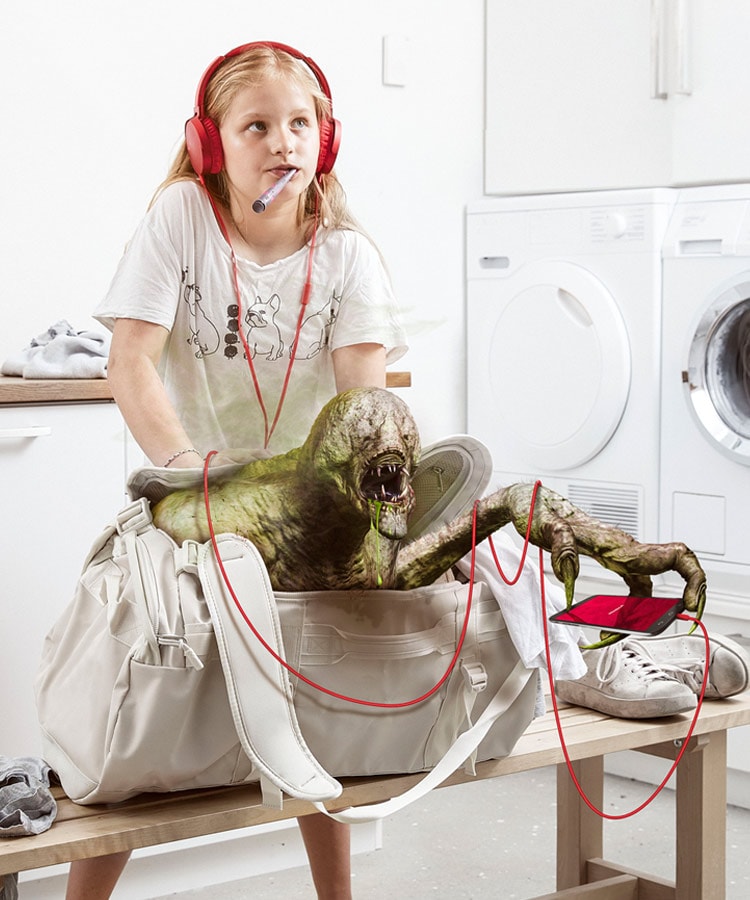 eReolens konceptfotos forestiller almindelige mennesker i hverdagssituationer 